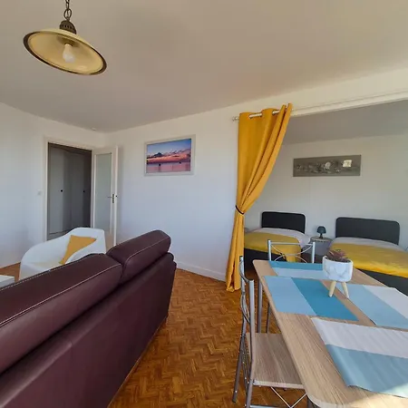 Appartement 4 Pers Lumineux, Face Avec Parking - Fr-1-364-185
