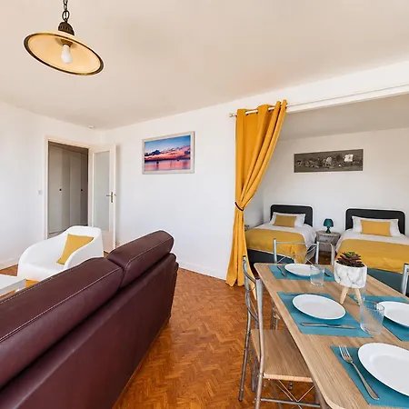4 Pers Lumineux, Face Avec Parking - Fr-1-364-185 Appartement *